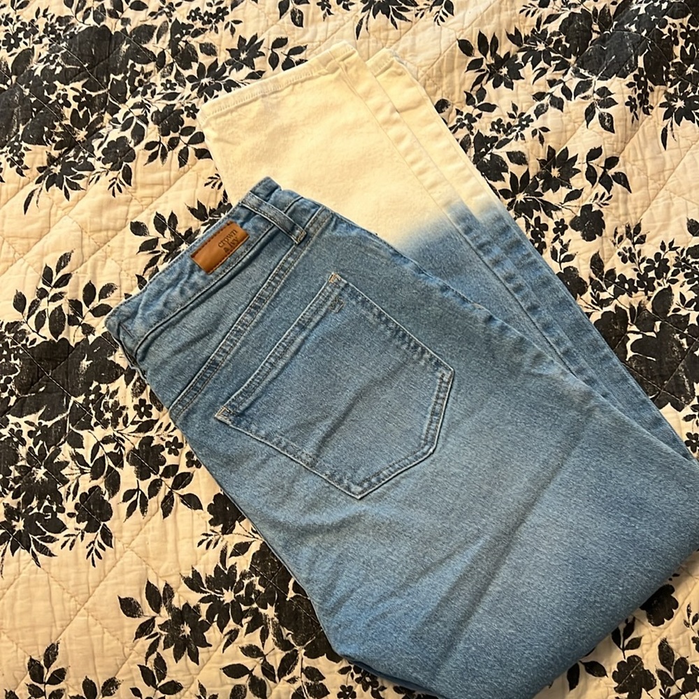 BLEACHED CROWN + IVY HIGH RISE VINTAGE STRAIGHT LEG JEANS